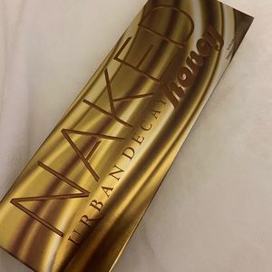 NEW NAKED HONEY PALETTE